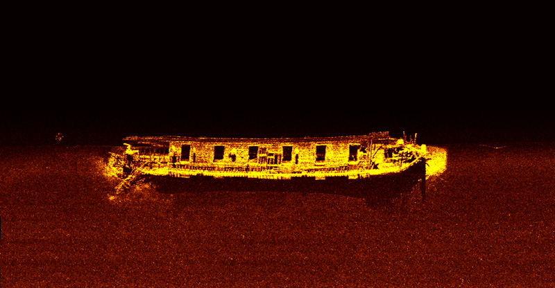 SportScan image of Dundee courtesy of David VanZandt & Kevin Magee of the Cleveland Underwater Explorers (CLUE)